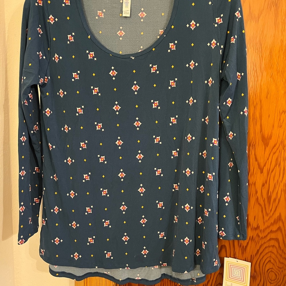 Large LuLaRoe Blue Lynnae